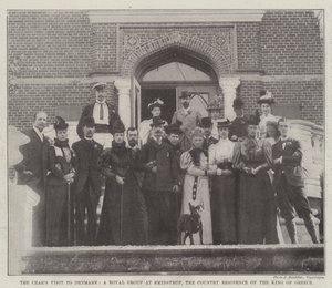 La visita dello Zar in Danimarca, un gruppo reale a Smidstrup, la residenza di campagna del re di Grecia (incisione) da English School