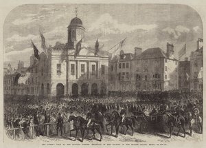 La visita della Regina al confine scozzese, accoglienza di Sua Maestà nella piazza del mercato, Kelso da English School