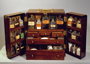 Farmacia da viaggio, c.1820 da English School