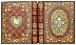 Copertine superiori e inferiori, con disegni di cuori e fiori, circa 1920
