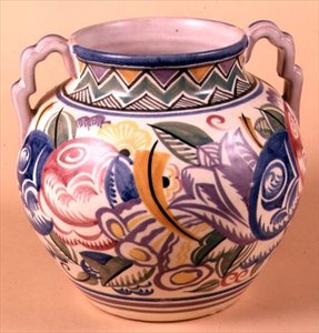 Vaso di Carter Stabler e Adams, c.1930 da English School