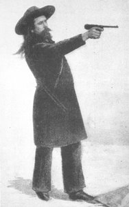 William F. Cody (Buffalo Bill) con il suo nuovo fucile