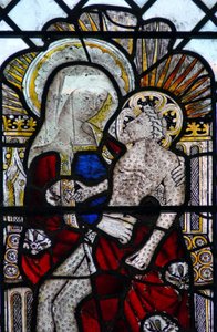 Finestra w4 raffigurante la Pietà da English School