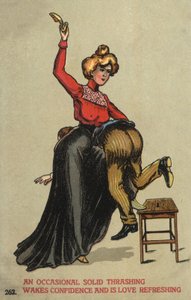 Donna che picchia il marito con una scarpa