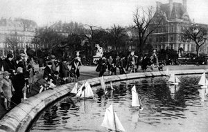 Barche giocattolo ai Giardini delle Tuileries, Parigi da Ernest Flammarion