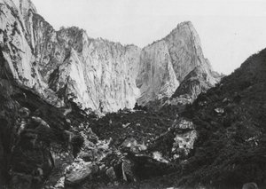 Hua shan, Shensi, Il cilindro del Monte dei 5 Picchi, Picco Centrale e Occidentale da Ernst Boerschmann