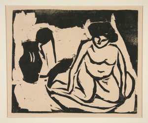 Ragazza nuda nel bagno