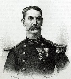 Ritratto del Comandante Joseph Gallieni, durante la spedizione in Africa (1879-1882). Incisione di E. Ronjat da una fotografia, per illustrare la storia "Esplorazione dell