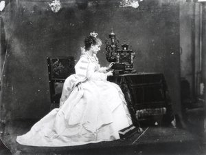 Sarah Bernhardt (1844-1923) nel ruolo di Marie de Neubourg in 