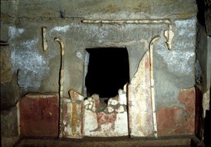 Civiltà etrusca: ingresso della tomba François nella necropoli di Ponte Rotto, IV secolo a.C. Vulci, Italia da Etruscan
