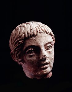 Civiltà etrusca: testa di un giovane dal tempio di Belvedere, a Orvieto - V-IV secolo a.C. Diam 13 cm da Etruscan