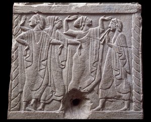 Rilievo con danzatori da una pietra miliare di marmo di Chiusi, Italia, VI secolo a.C. da Etruscan Etruscan