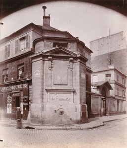 Fontaine des Haudriettes, angolo di rue des Archives e rue des Haudriettes, 3° arrondissement, Parigi (foto in b/n) da Eugène Atget