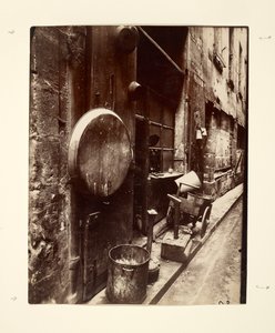 Rue de La Reynie (bottega del lattoniere, rue de la Reynie) da Eugène Atget