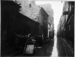 La rue de Bievre (fotografia di Eugene Atget) da Eugène Atget