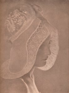 Testa di ragazza, c. 1900 da Eva Watson Schutze