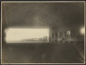 Le Repos des Avions da Fedele Azari