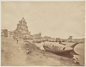 Palazzo Chutter Manzil, con la barca del re a forma di pesce da Felice A. Beato
