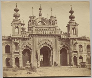 Il grande portale del Kasierbagh da Felice A. Beato