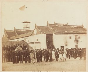 2º Reggimento Belooch di fanteria nativa, Bombay, fuori dal Ning Po Joss-House, Cina da Felice Beato