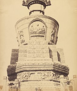Vista architettonica del Tempio Lama vicino a Pechino, ottobre 1860 da Felice Beato