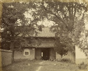 Edificio e telecamera, Cina da Felice Beato