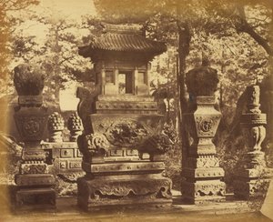 Interno della tomba al deposito vicino a Pechino, ottobre 1860 da Felice Beato