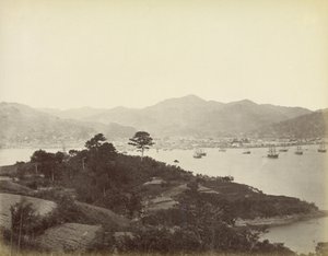 Nagasaki, una vista dalle colline di fronte da Felice Beato