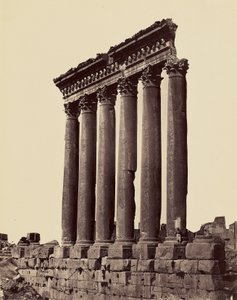 Grandi colonne del Tempio del Sole (Balbek) da Félix Bonfils