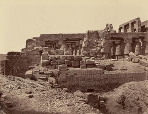 Rovine del 3° pilone del Tempio (sud-est) lato sinistro (Karnak) Tebe da Félix Bonfils