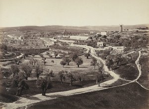Paesaggio di valle con un mulino a vento e uliveti da Félix Bonfils