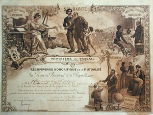 Premio onorario dato a Henry Dubreuil dal Ministero del Lavoro da Felix Hippolyte Lucas