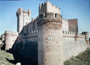 Vista del Castillo de la Mota, costruito per Juan II nel 1440 da Fernando de Carreno