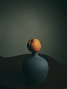Vaso color pesca scuro da FiguraNYC Photography