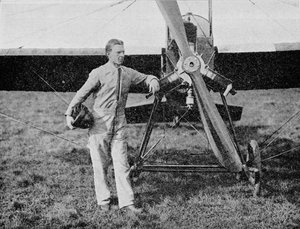 Gara aerea Londra-Parigi: il vincitore, Mr WL Brock, pilota da corsa americano, 1914