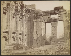 Interno del Tempio di Giove, Balbek da Félix Bonfils