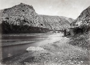 "Nahr el-Kalb" (il fiume del cane) tra le montagne del Libano, vicino a Beirut, in Palestina