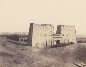 Edfou Apollonopolis Magna, vista generale del tempio da Félix Teynard