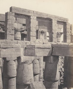 Karnak Tebe, Palazzo - Sala ipostila - Finestra e capitelli da Félix Teynard