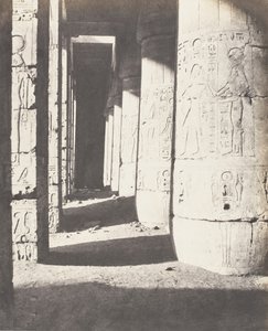 Médinet-Abou Tebe, Costruzioni Posteriori - Secondo Cortile, 1851-52, stampato 1853-54 da Félix Teynard