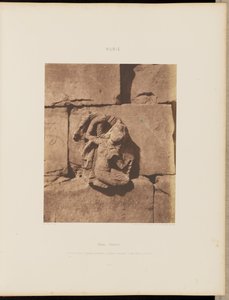 Tâfah (Taphis). Costruzioni con basi curve - Figura di una nicchia scolpita da Félix Teynard