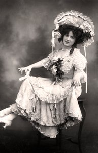 Fanny Dango 1878-1972, cantante e ballerina, inizio XX secolo