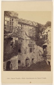 Castello di Carew - appartamenti di stato nel cortile interno da Francis Bedford