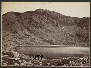 [Uomini e cavalli al lago]