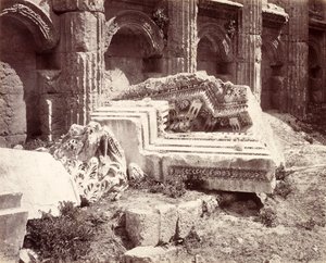 Resti scultorei nel Tempio di Giove, Baalbek da Francis Bedford