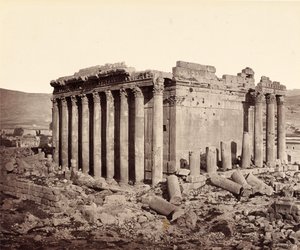 Il Tempio di Giove, Baalbek, da nord-ovest da Francis Bedford