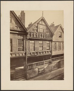 Casa del vescovo Lloyd, Chester da Francis Frith