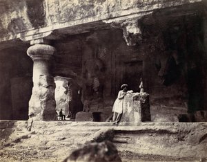 Elephanta dalla grotta d