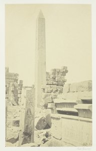 Obelisco e Colonna di Loto in Granito, Karnac da Francis Frith
