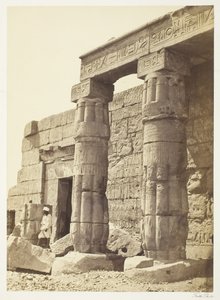 Portico del Tempio di Goorneh, 1858-62 da Francis Frith